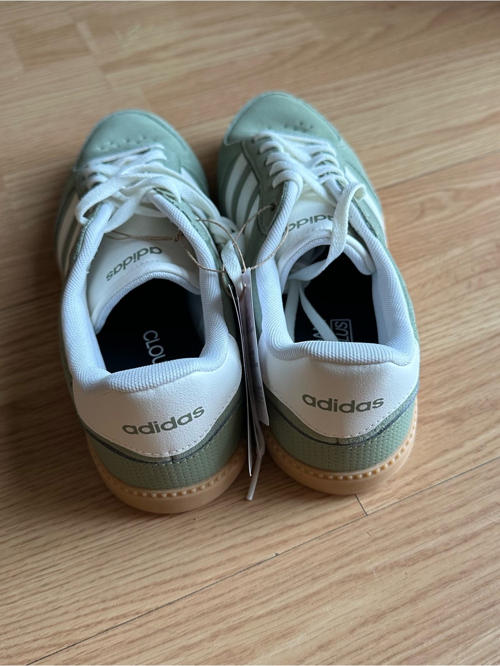 adidas Breaknet Sleek Shoes / Green / Women’s / Size 8 and 9 - Picture 4 of 7